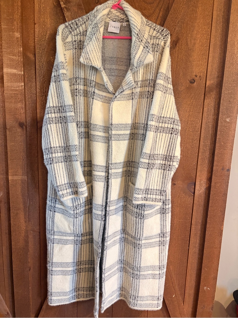 Cyrus Cream & Gray Plush Plaid Open-Front Cardigan